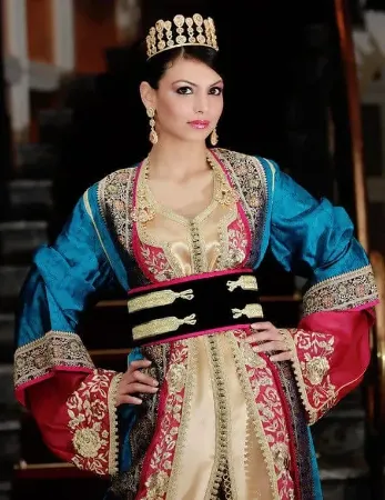 https://www.radhedesigner.com:443/images/thumbs/000/0000369_thobe-luxury-dress_450.webp